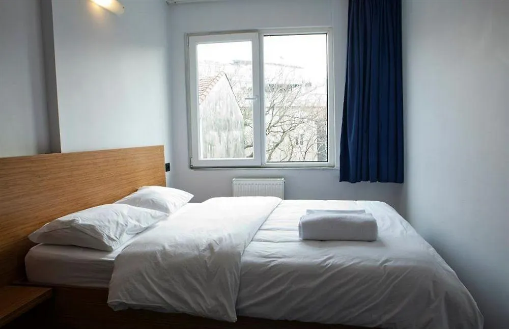 Hush Hostel Moda Istanbul Turkey